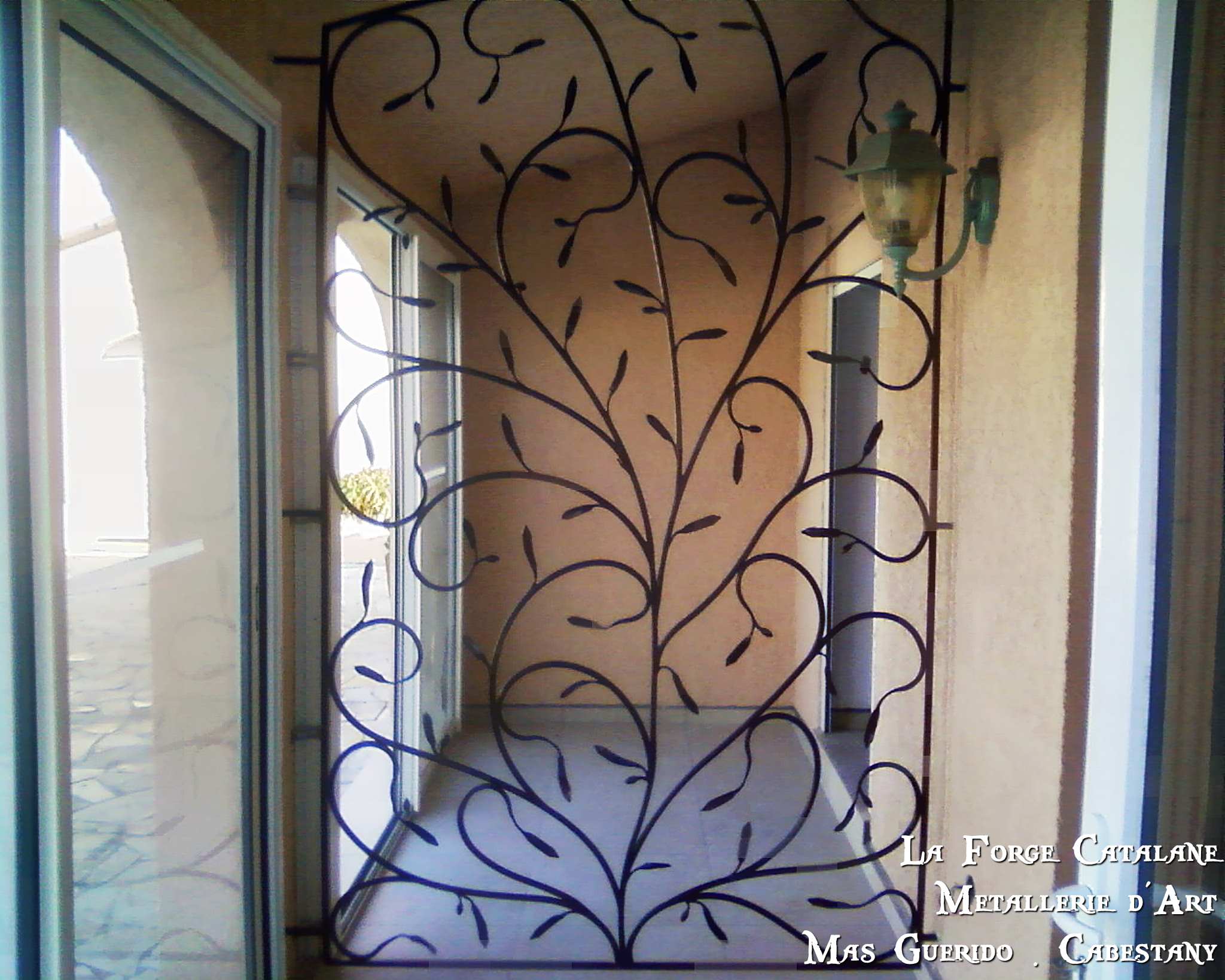 grille decorative decoration vegetale olives fer Forge Catalane Cabestany.jpg